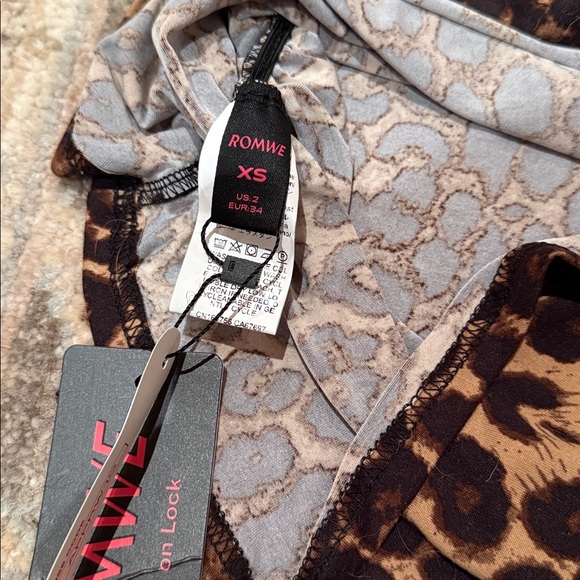 Leopard top - Picture 3 of 3